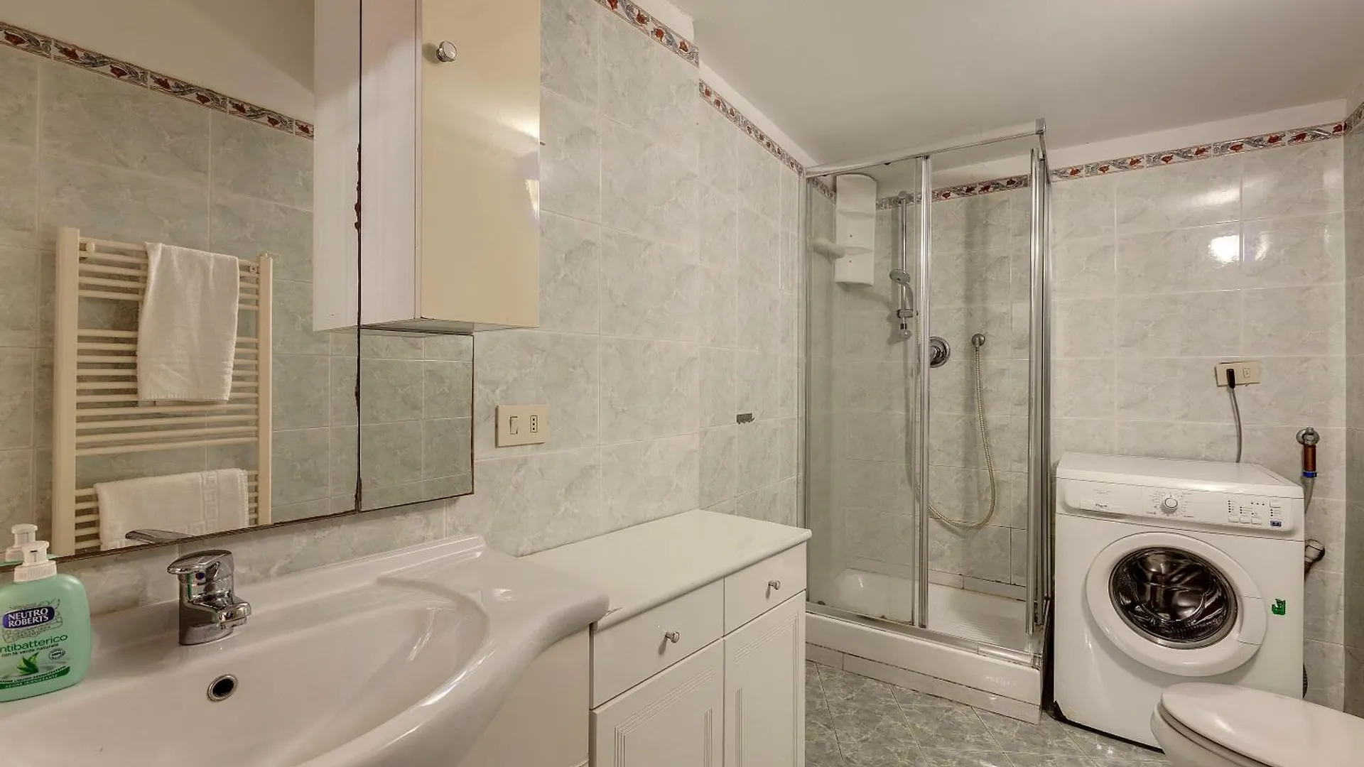 Magnoli 2 D Apartment Florence