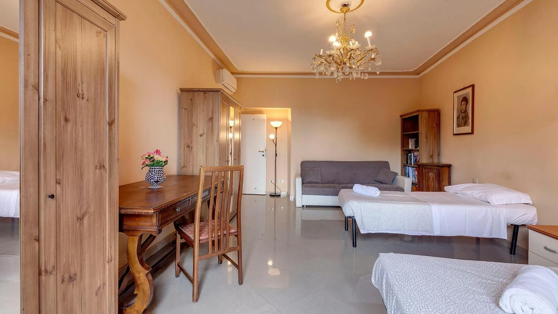 Magnoli 2 D Apartment Florence