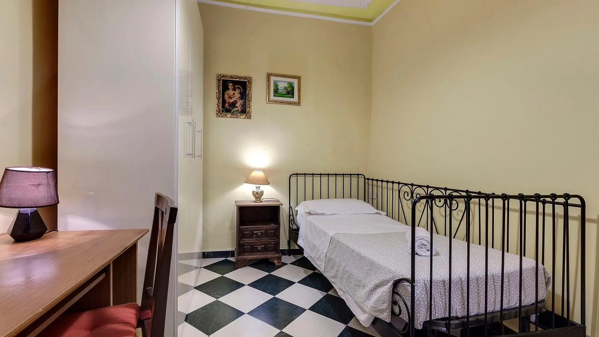 Magnoli 2 D Apartment Florence