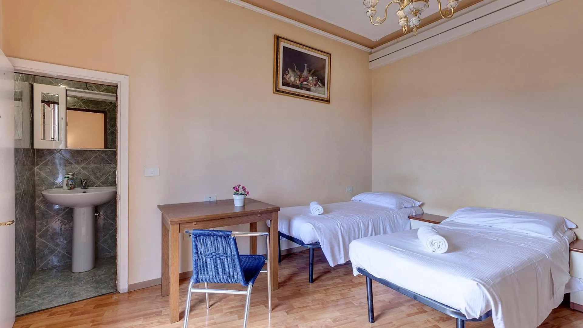 Magnoli 2 D Apartment Florence