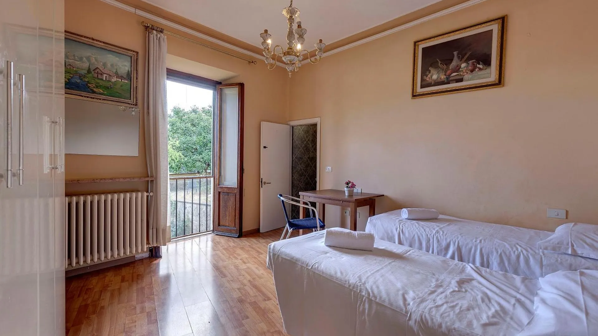 Magnoli 2 D Apartment Florence