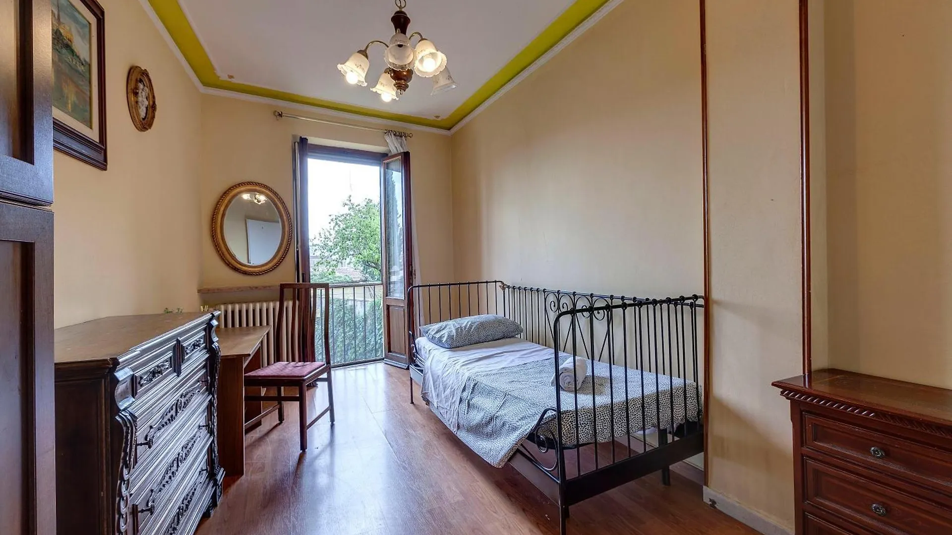Magnoli 2 D Apartment Florence Italy