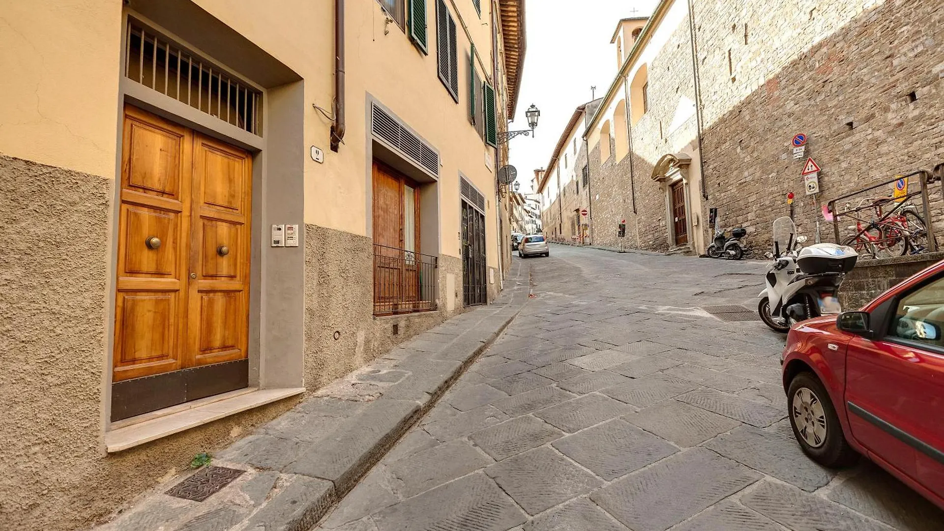 Magnoli 2 D Apartment Florence
